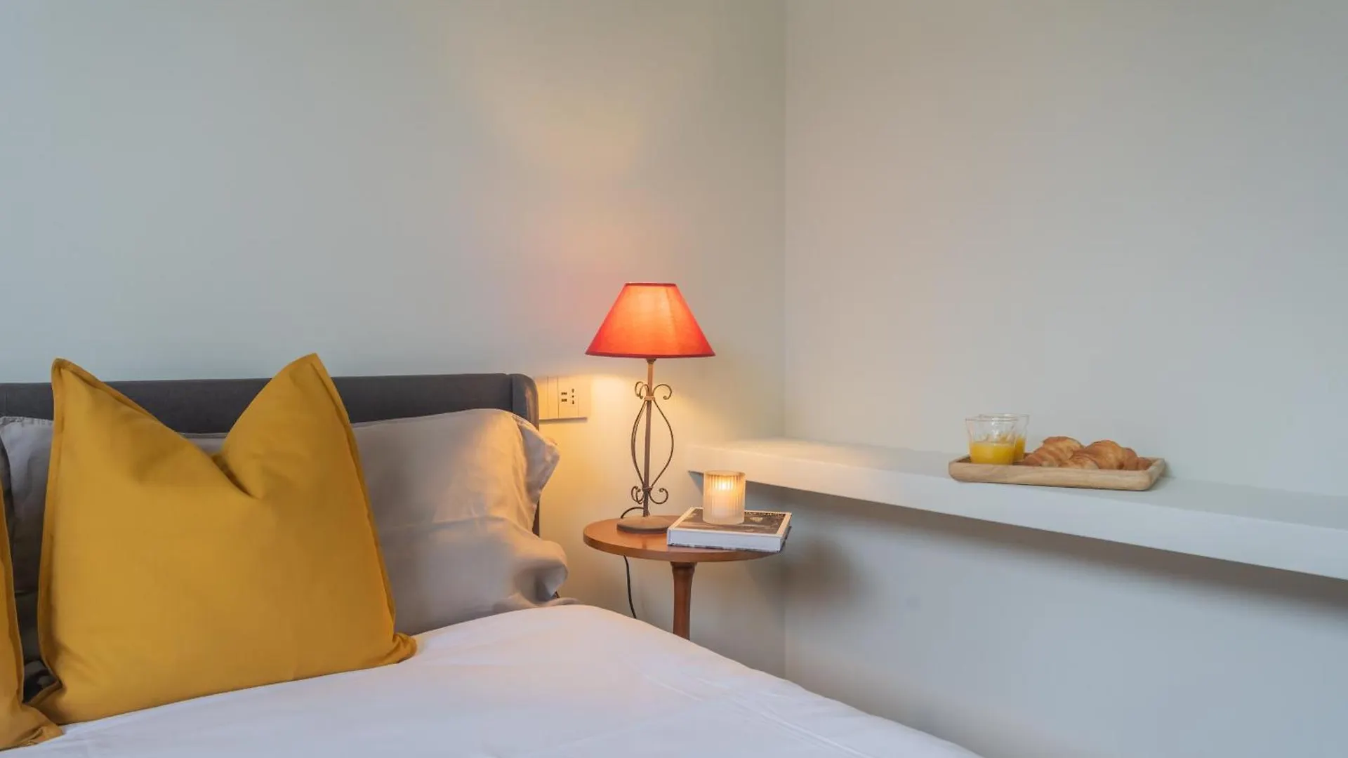 Garibaldi'S Balcony By Rent All Como Apartman