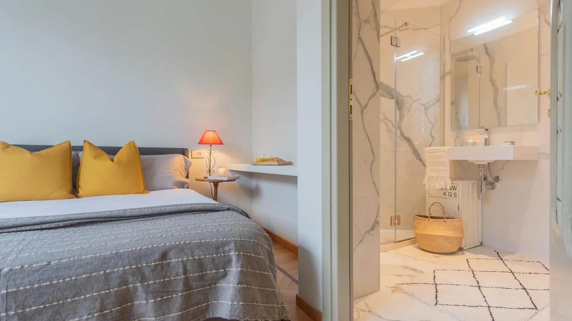 Garibaldi'S Balcony By Rent All Como